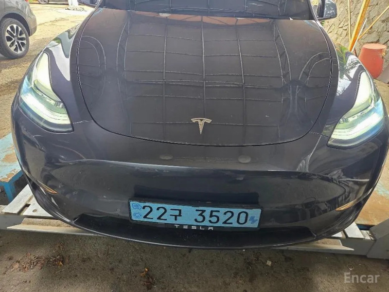 car Tesla Model Y id34891 main photo