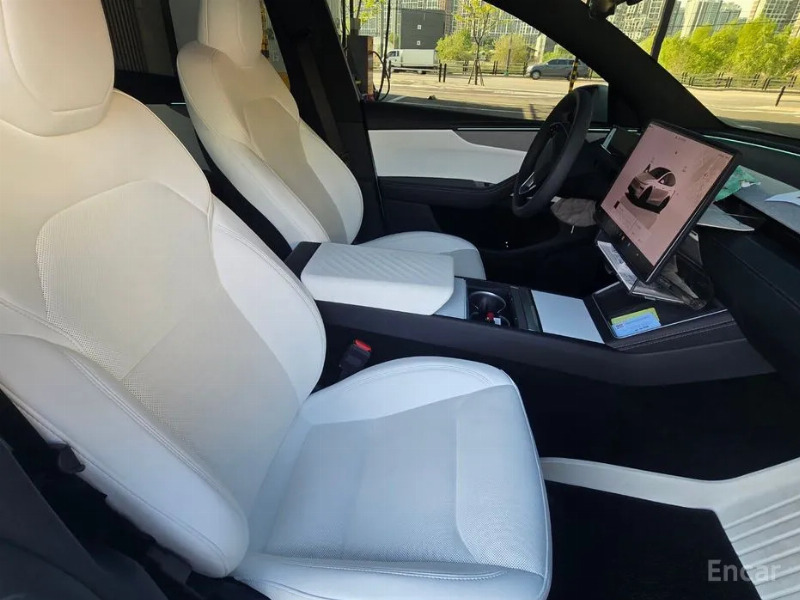 car Tesla Model Y id34915 photo #11