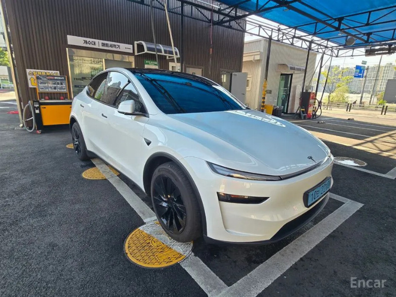 car Tesla Model Y id34915 photo #9