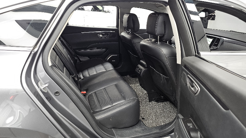 car Renault Samsung SM6 id35118 photo #12