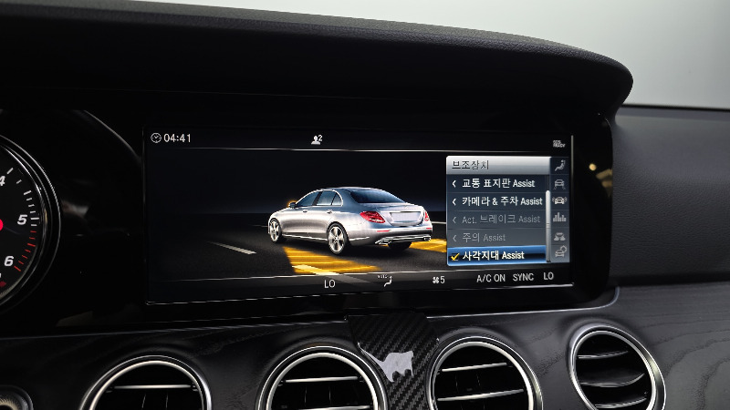 car Mercedes Benz E Class id35791 photo #17
