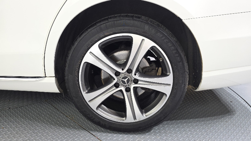car Mercedes Benz E Class id35791 photo #21
