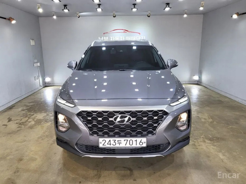 car Hyundai Santa FE id35896 main photo