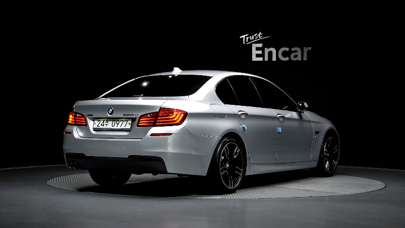 car BMW 5 Series id36103 photo #2