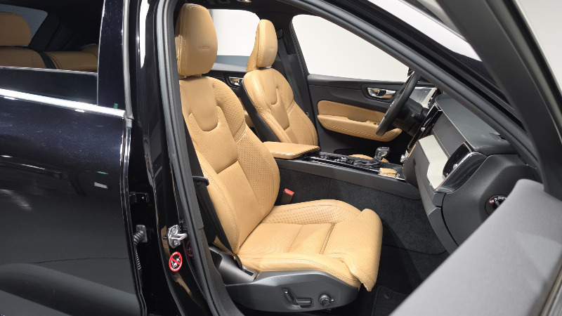 car Volvo XC60 id36157 photo #26