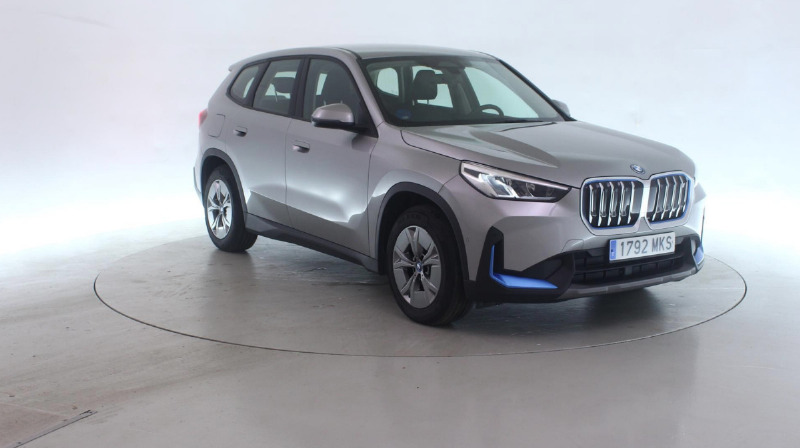 car BMW iX id36460 main photo