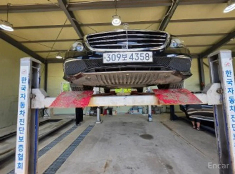 car Mercedes Benz E Class id36887 main photo