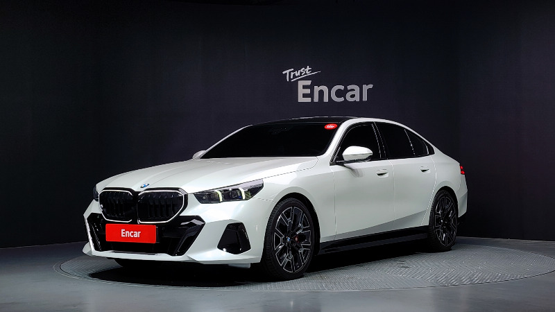 car BMW 5 Series id37012 main photo