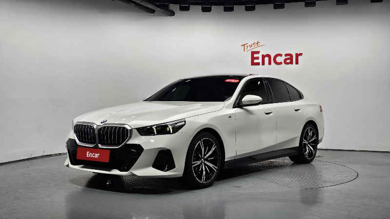 car BMW 5 Series id37031 main photo