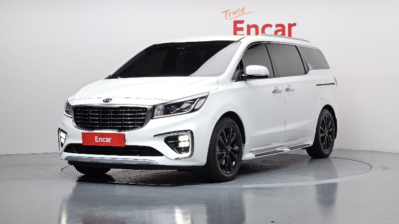 car KIA Carnival id37351 main photo