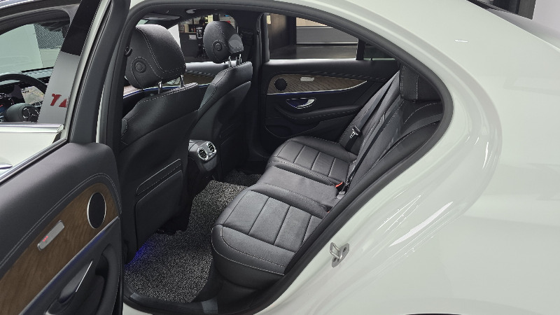 car Mercedes Benz E Class id37814 photo #11
