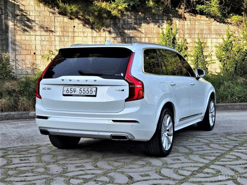 car Volvo XC90 id38048 photo #2