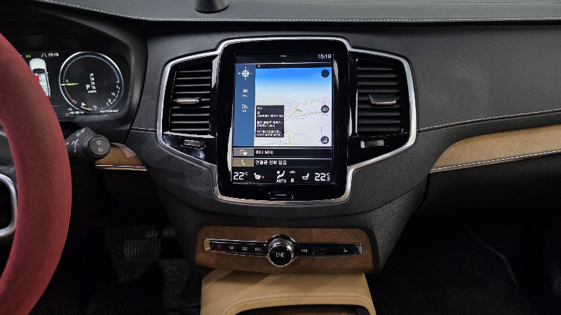 car Volvo XC90 id38051 photo #14