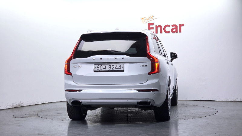 car Volvo XC90 id38051 photo #4