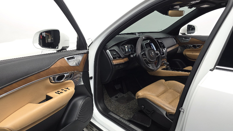 car Volvo XC90 id38061 photo #10