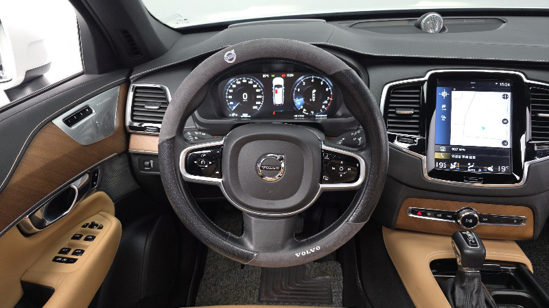 car Volvo XC90 id38061 photo #13