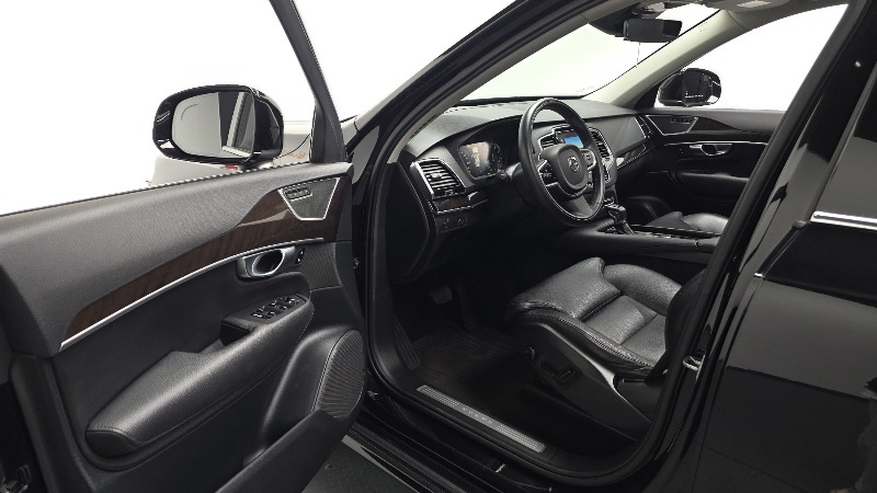 car Volvo XC90 id38073 photo #10