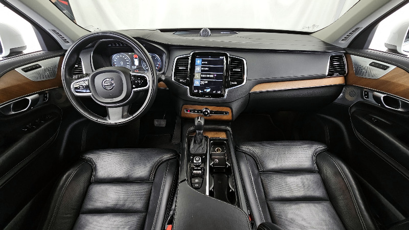 car Volvo XC90 id38075 photo #7