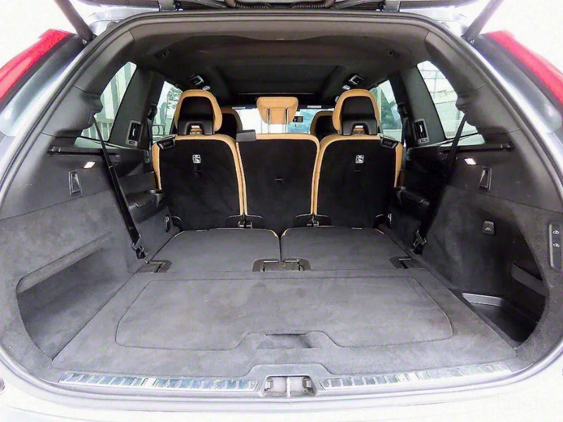 car Volvo XC90 id38093 photo #17