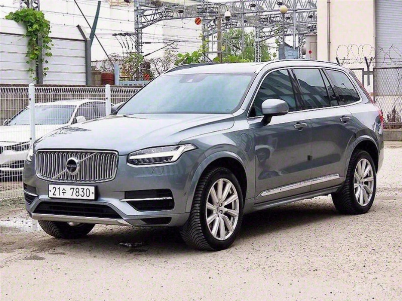 car Volvo XC90 id38093 photo #2