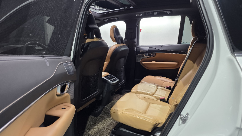 car Volvo XC90 id38099 photo #12