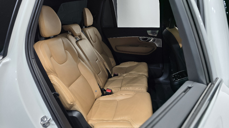 car Volvo XC90 id38105 photo #11