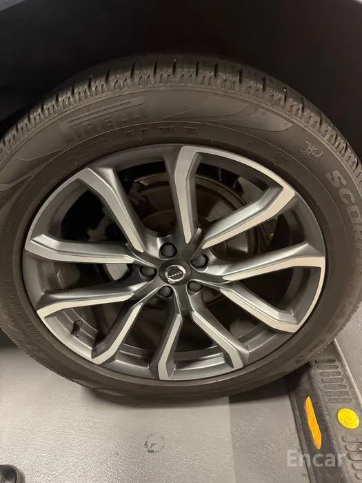 car Volvo XC90 id38112 photo #8