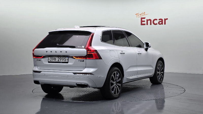 car Volvo XC60 id38123 photo #2