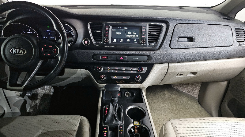 car KIA Carnival id38303 photo #13