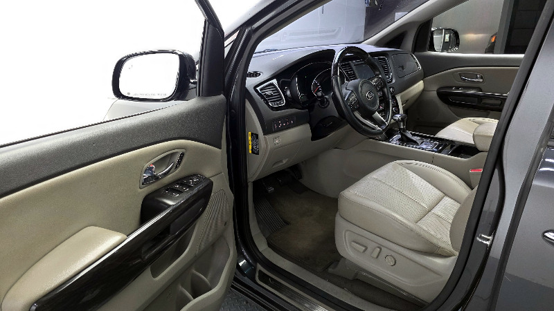 car KIA Carnival id38345 photo #10