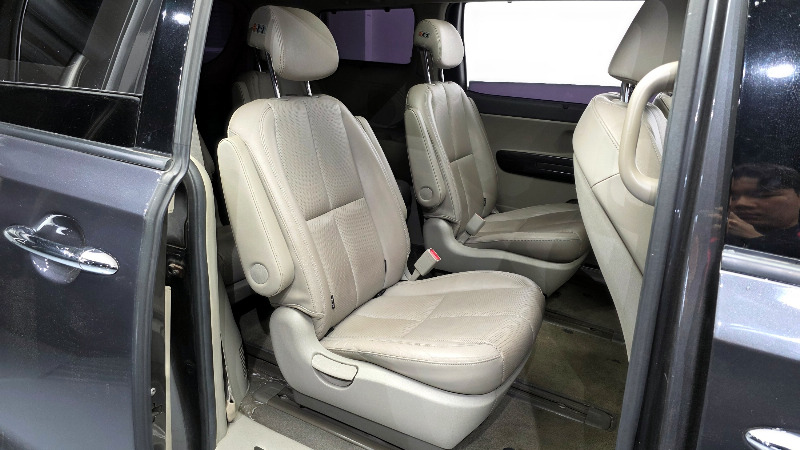 car KIA Carnival id38345 photo #12