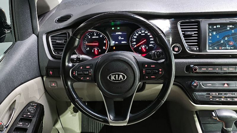 car KIA Carnival id38346 photo #15