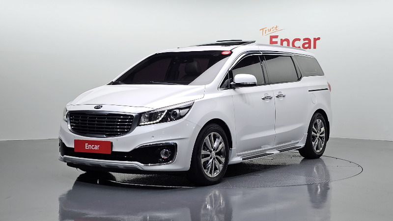 car KIA Carnival id38356 main photo