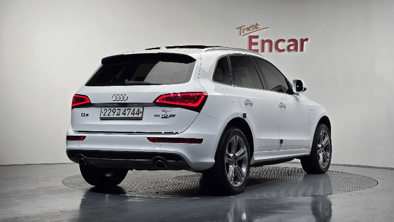 car Audi Q5 id38752 photo #2