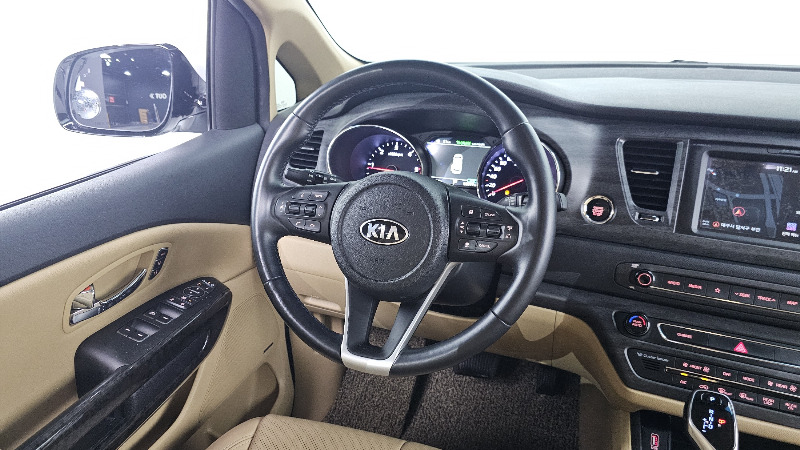 car KIA Carnival id38809 photo #13