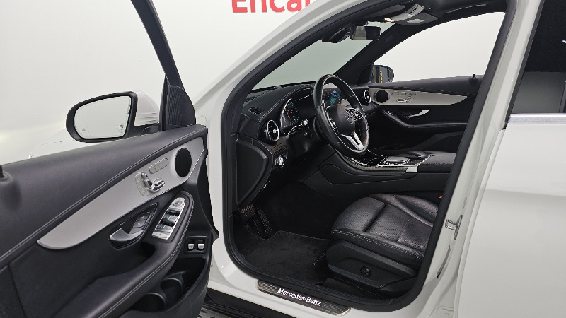 car Mercedes Benz GLC id39011 photo #10