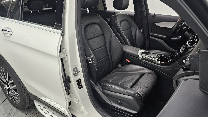 car Mercedes Benz GLC id39011 photo #11