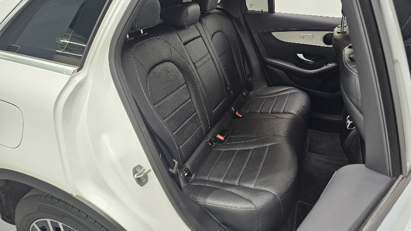 car Mercedes Benz GLC id39011 photo #12
