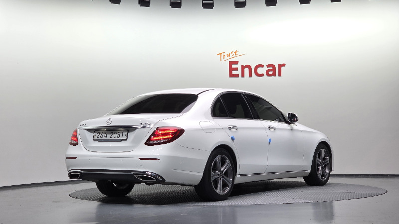 car Mercedes Benz E Class id39304 photo #2