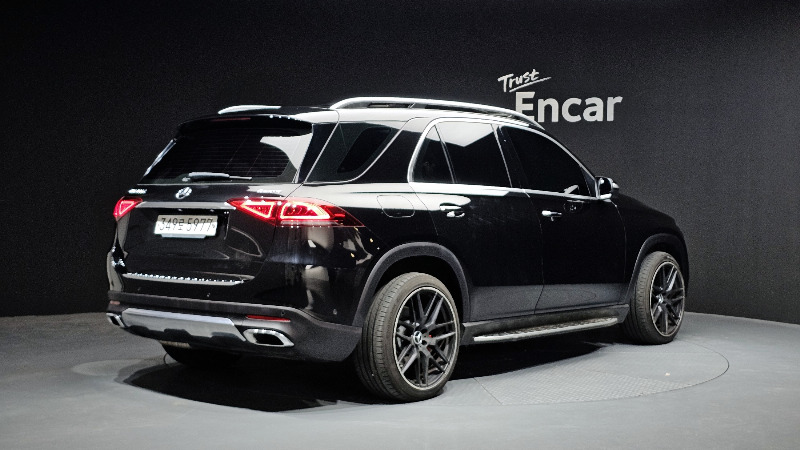 car Mercedes Benz GLE id39512 photo #2