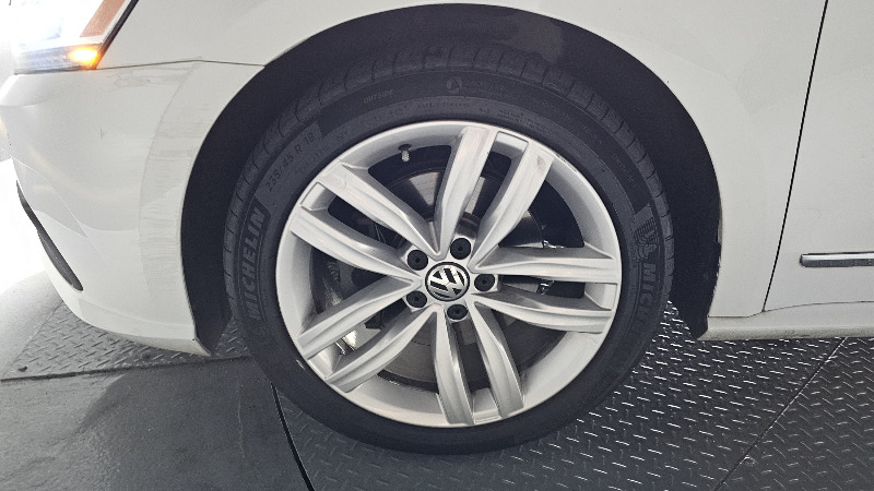 car Volkswagen Passat id39783 photo #5