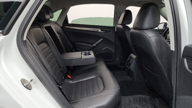 car Volkswagen Passat id39787 photo #11