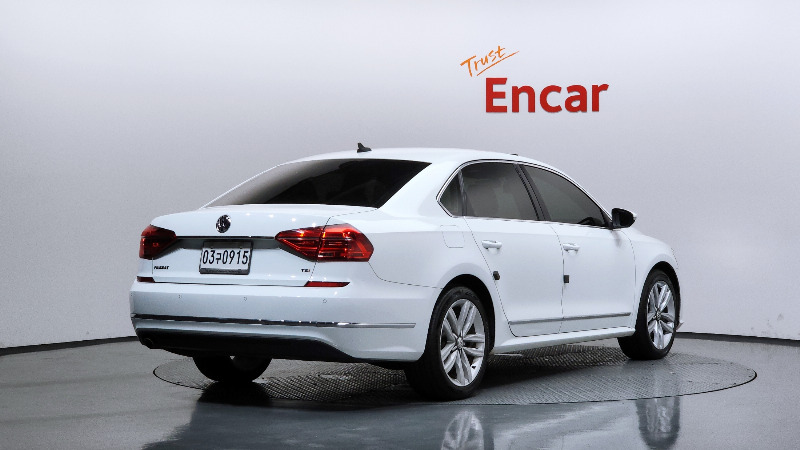 car Volkswagen Passat id39787 photo #2