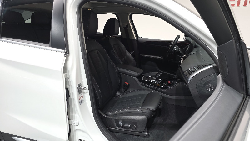 car BMW X4 id40032 photo #10