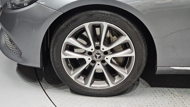 car Mercedes Benz E Class id40061 photo #5