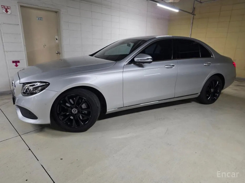 car Mercedes Benz E Class id40070 photo #2