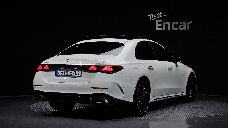 car Mercedes Benz E Class id40153 photo #2