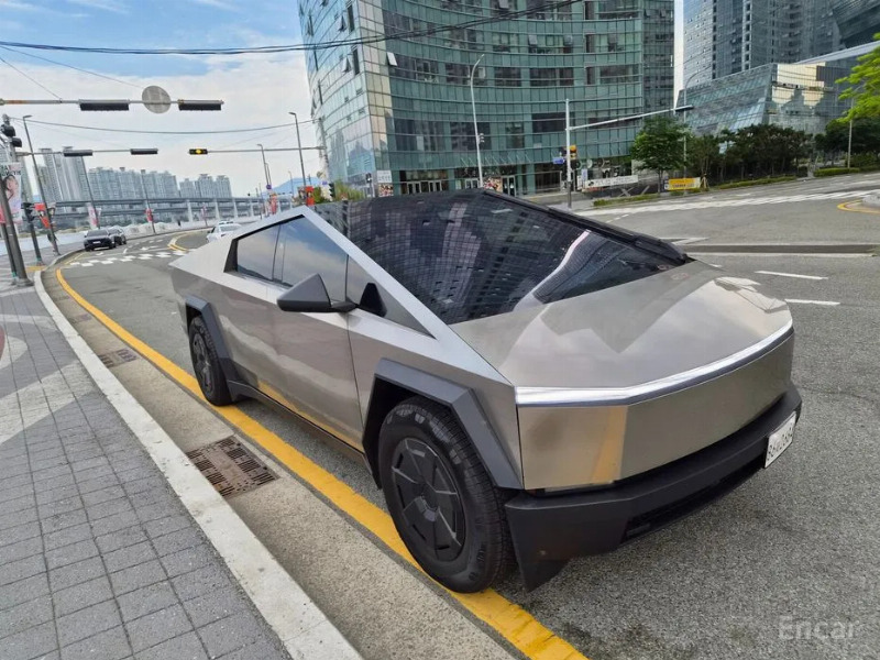 car Tesla Cybertruck id40228 photo #2