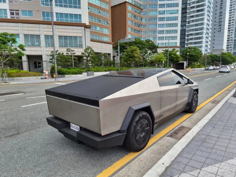 car Tesla Cybertruck id40228 photo #5