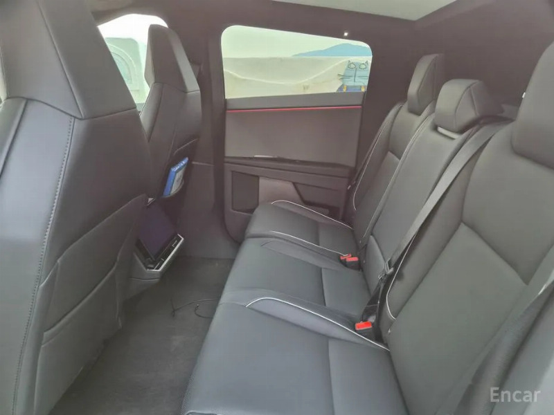 car Tesla Cybertruck id40228 photo #9